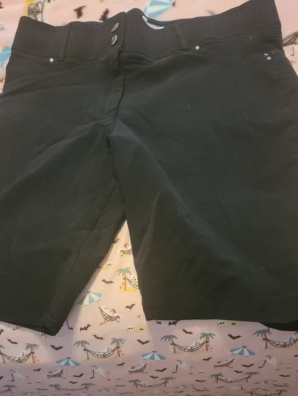 89th & Madison Black High-Waist Ribbed Waistband Shorts